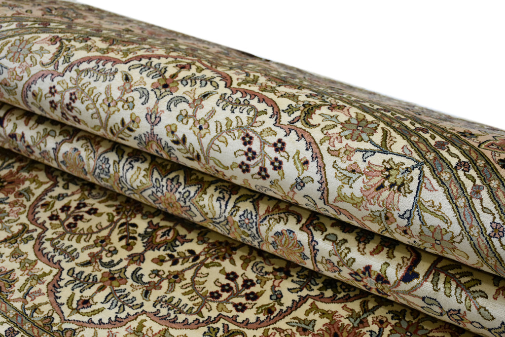 Kashan 3919 Multi 171cm x 243cm (B.No. 323)