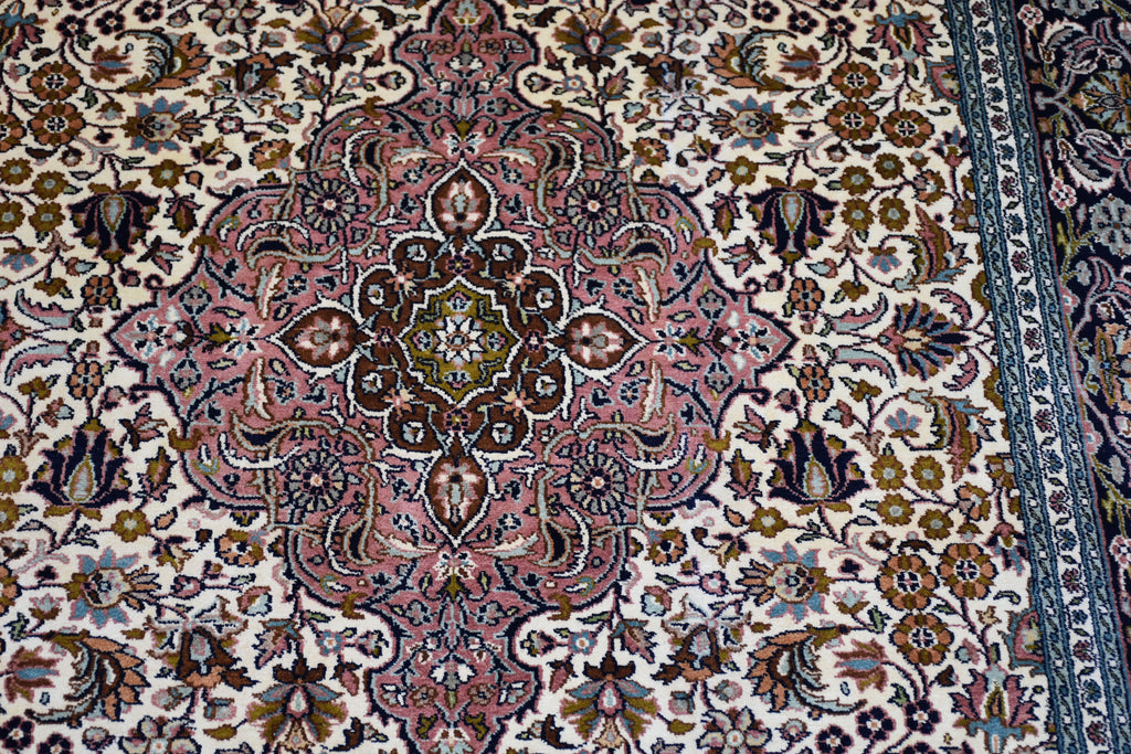 Kashan 999 Multi 122cm x 181cm (B.No. 250)