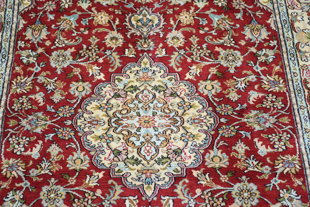 Kashan 3829 Multi 93cm x 154cm (B.No. 50)