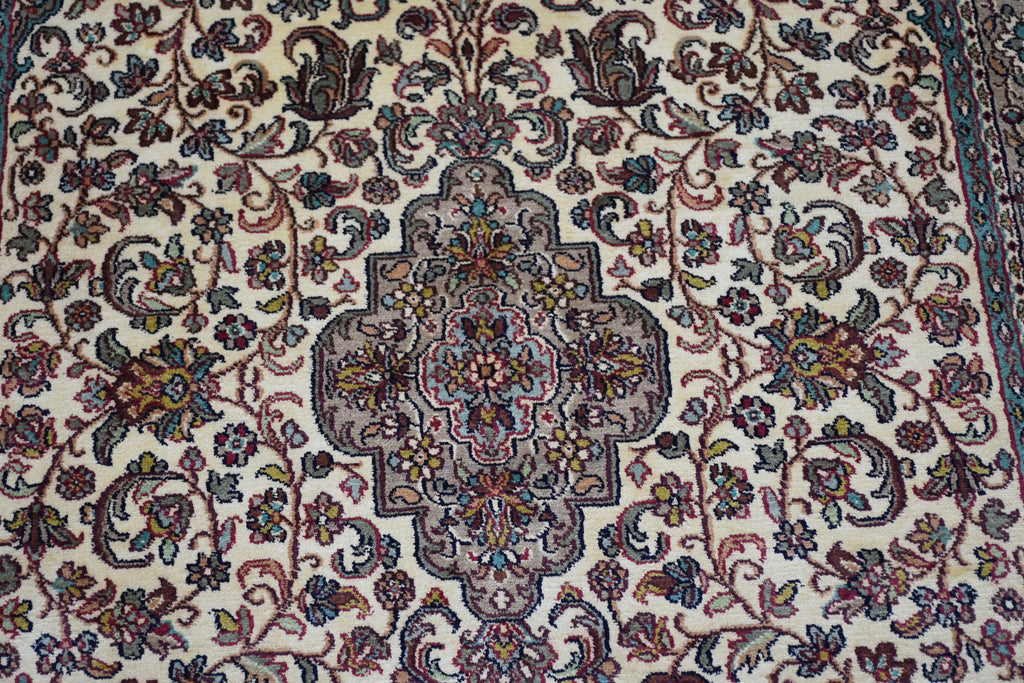 Kashan 6677 Multi 96cm x 160cm (B.No. 58)