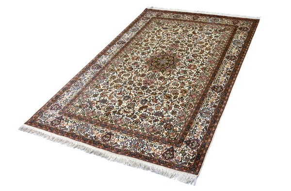 Kashan 8365 Multi 122cm x 184cm (B.No. 307)