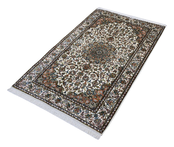 Kashan 7046 Multi 93cm x 157cm (B.No. 48)