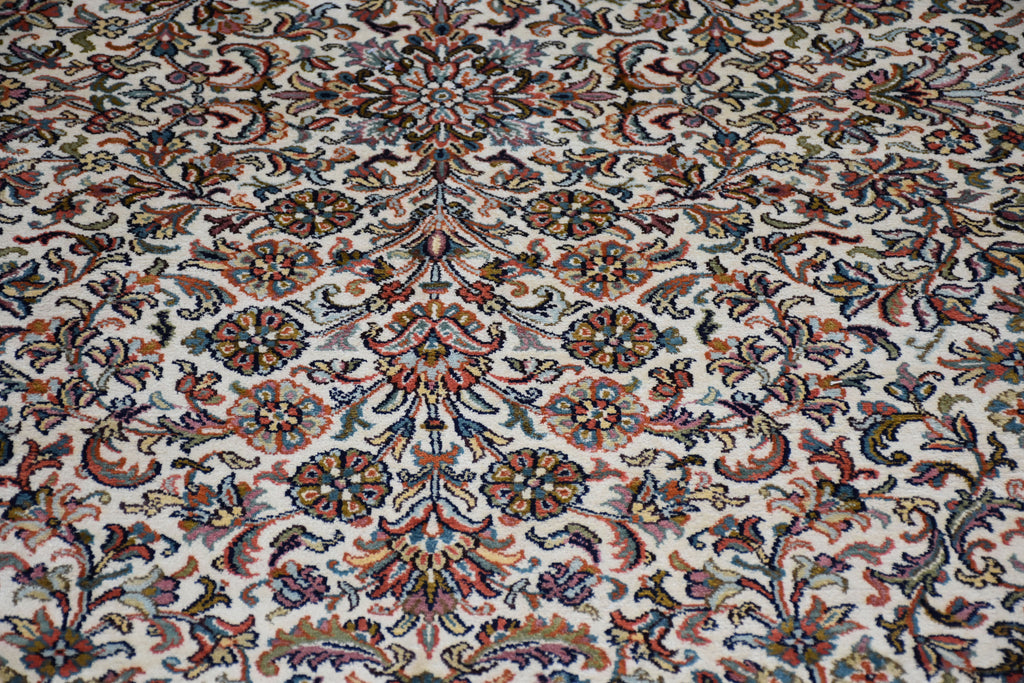 Allover 229 Multi 245cm x 352cm (B.No. 407)