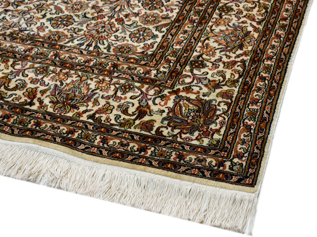 Allover 229 Multi 245cm x 352cm (B.No. 407)