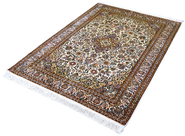 Kashan 9577 Multi 129cm x 184cm (B.No. 127)