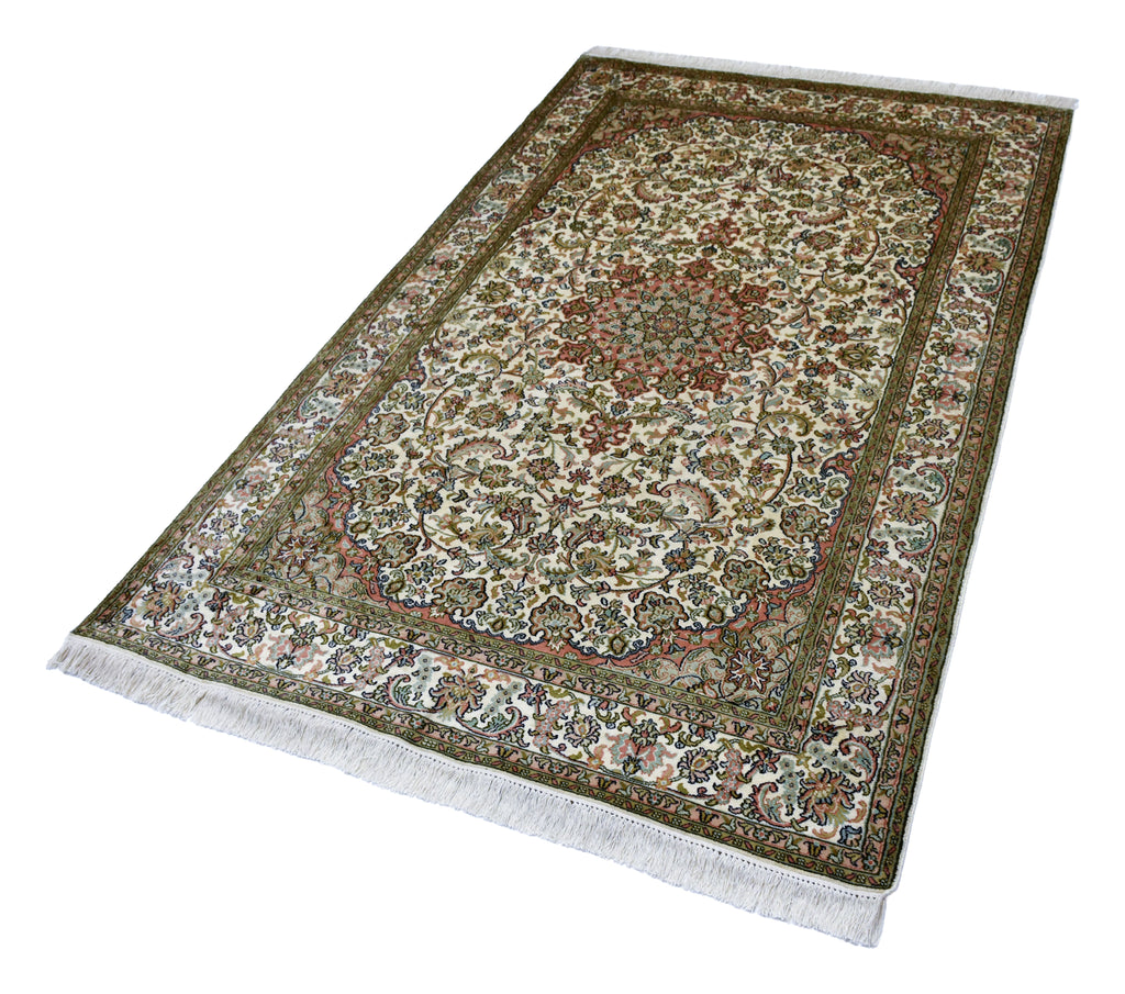 Kashan 8871 Multi 124cm x 198cm (B.No. 133)