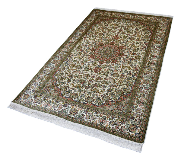 Kashan 8871 Multi 124cm x 198cm (B.No. 133)