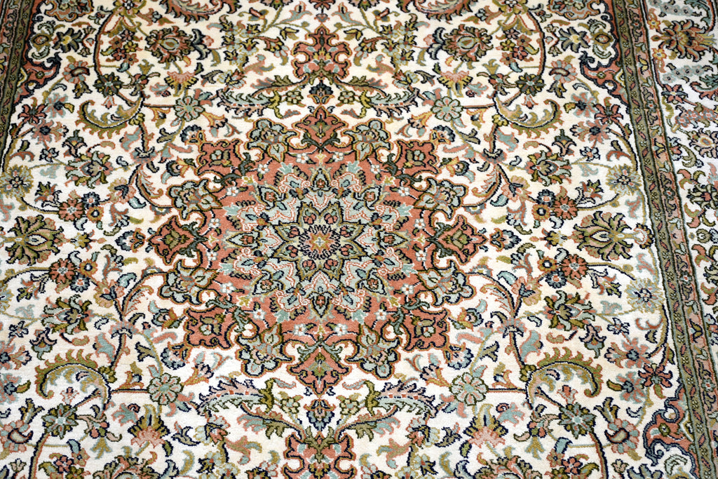Kashan 8871 Multi 124cm x 198cm (B.No. 133)