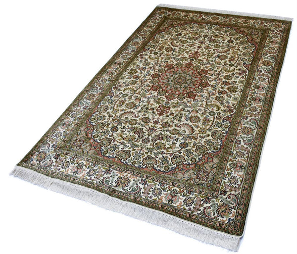 Kashan 8871 Multi 124cm x 198cm (B.No. 133)