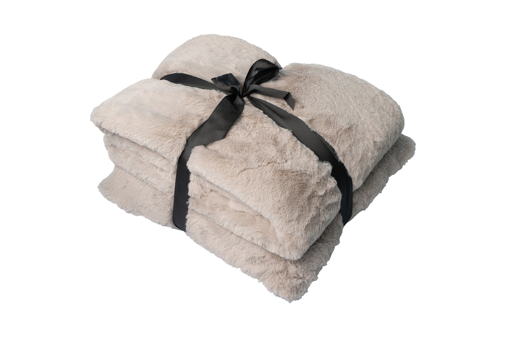 Dekokissen & Decke Aimee 600 2er-Set