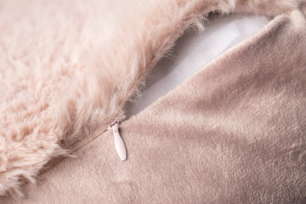 Dekokissen & Decke Aimee 600 2er-Set