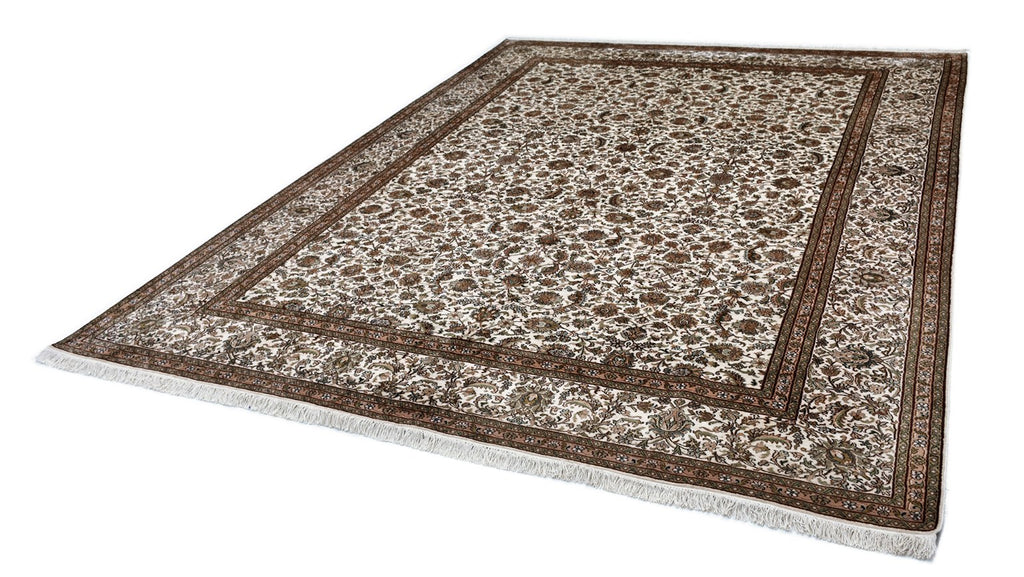 Allover 24 Multi 246cm x 328cm (B.No. 400)