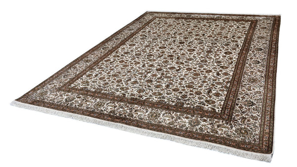 Allover 24 Multi 246cm x 328cm (B.No. 400)