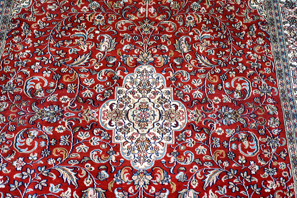Kashan 6633 Multi 122cm x 193cm (B.No. 124)