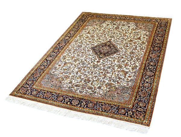 Kashan 8985 Multi 126cm x 185cm (B.No. 270)