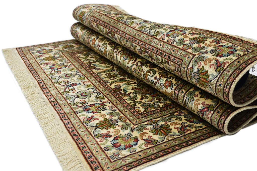 Kashan 8272 Multi 93cm x 154cm (B.No. 28)
