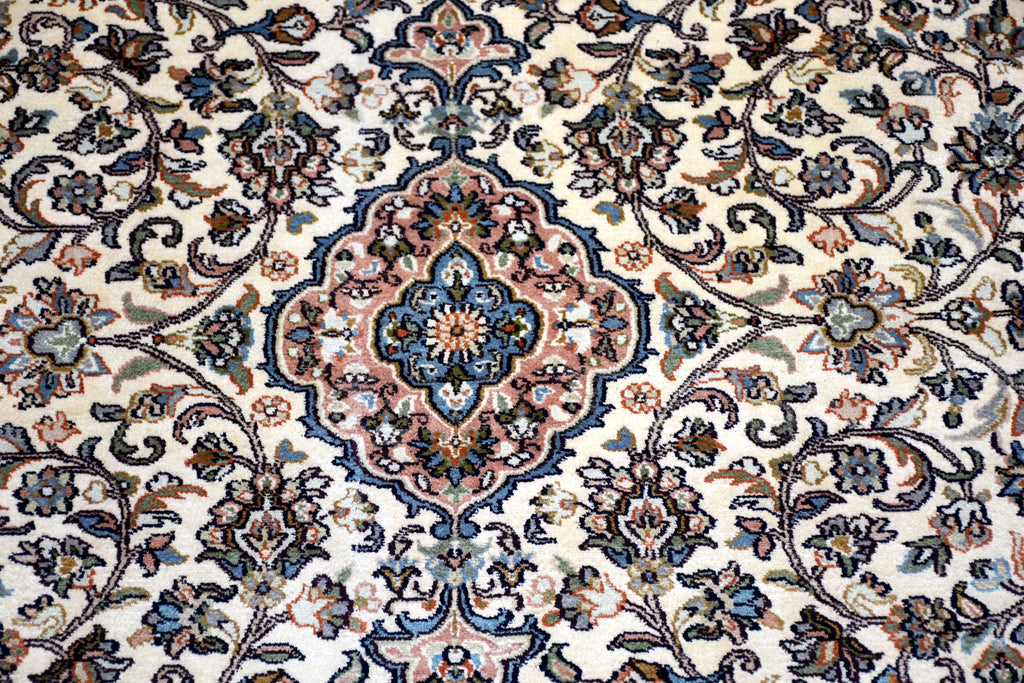 Kashan 4962 Multi 126cm x 186cm (B.No. 187)