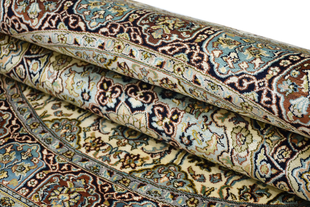 Gumakh 12421 Multi 124cm x 182cm (B.No. 302)