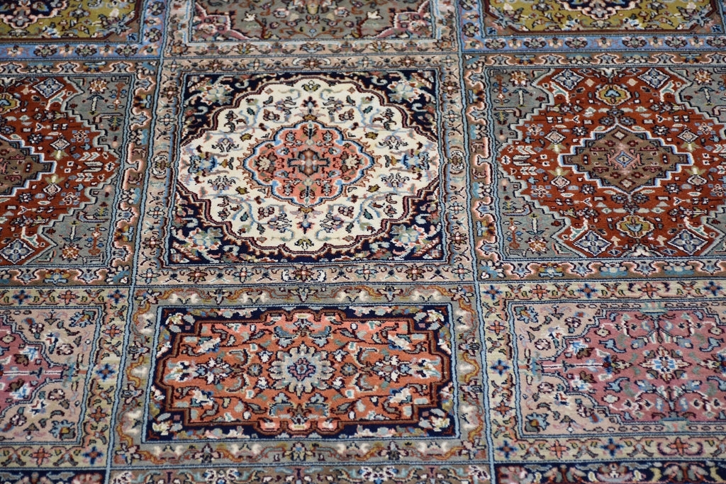 Boxes 2776 Multi 240cm x 340cm (B.No. 402)