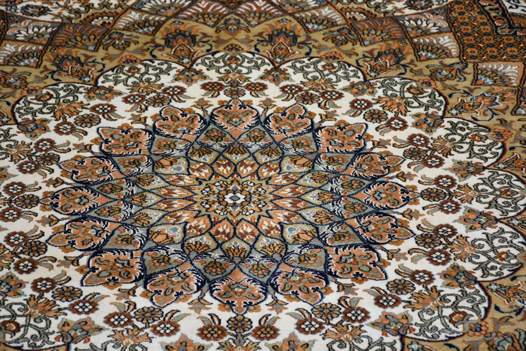 Kashan 205 Multi 249cm x 343cm (B.No. 406)
