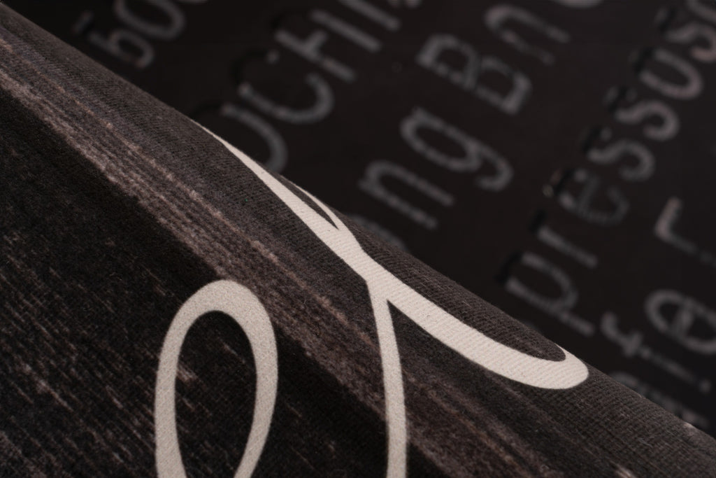 Deagle 100 Schwarz 60 x 180 cm