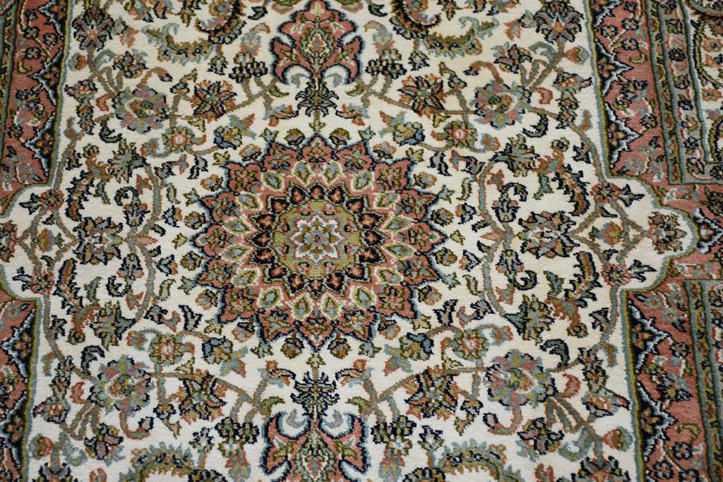 Kashan 8868 Multi 93cm x 160cm (B.No. 77)