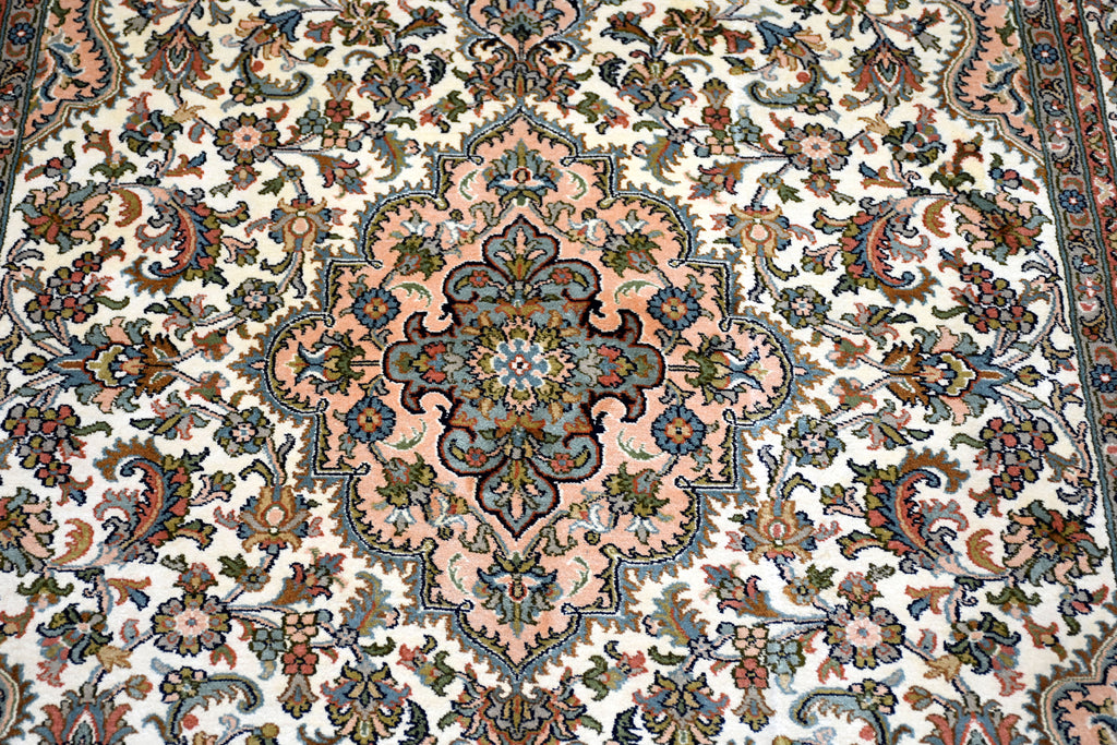 Kashan 9422 Multi 122cm x 182cm (B.No. 149)