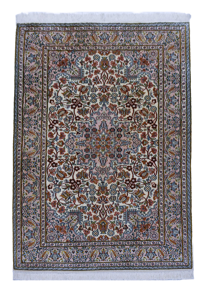 Kashan 3878 Multi 95cm x 150cm (B.No. 69)